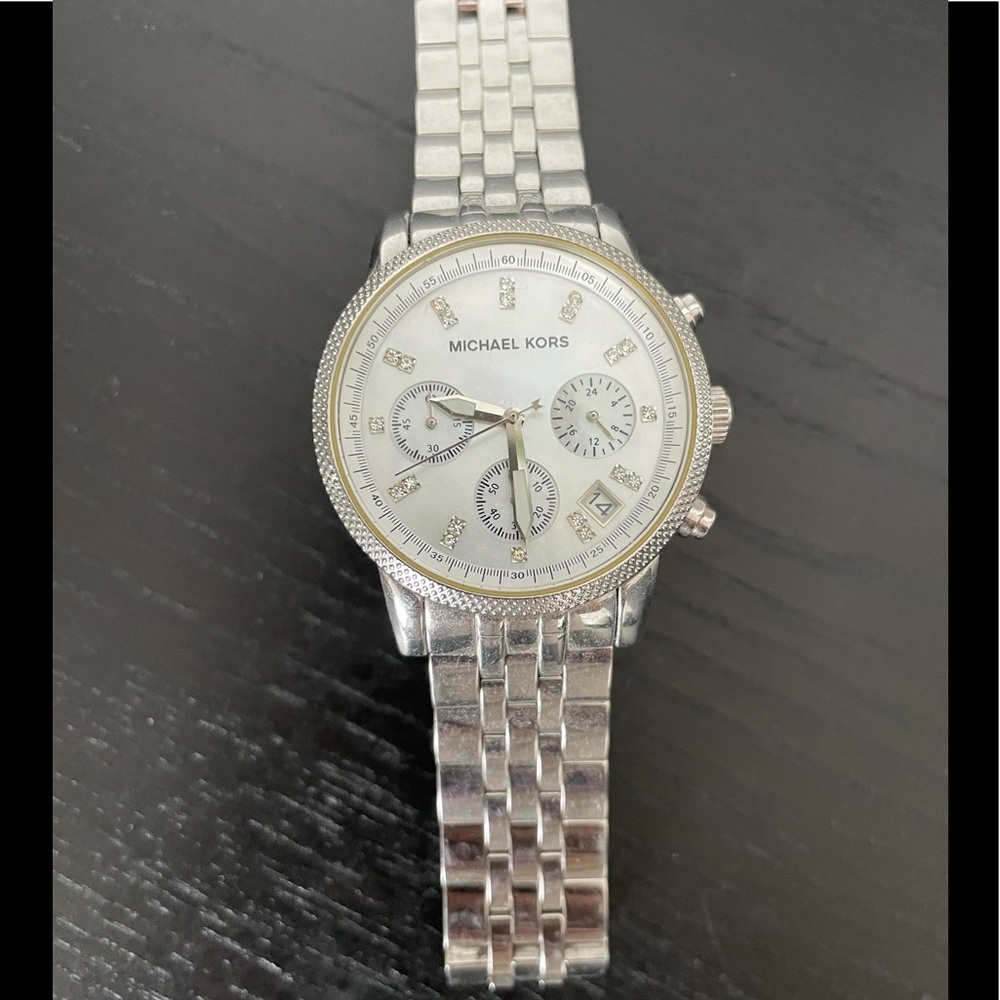 Michael Kors Women's MK5020 Mother of Pearl Chronograph Stainless Steel Watch ⏱✨